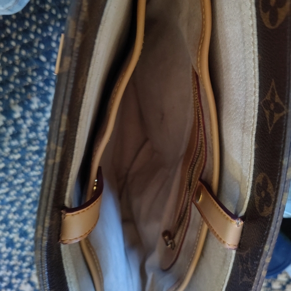 Purse - Picture 2 of 3